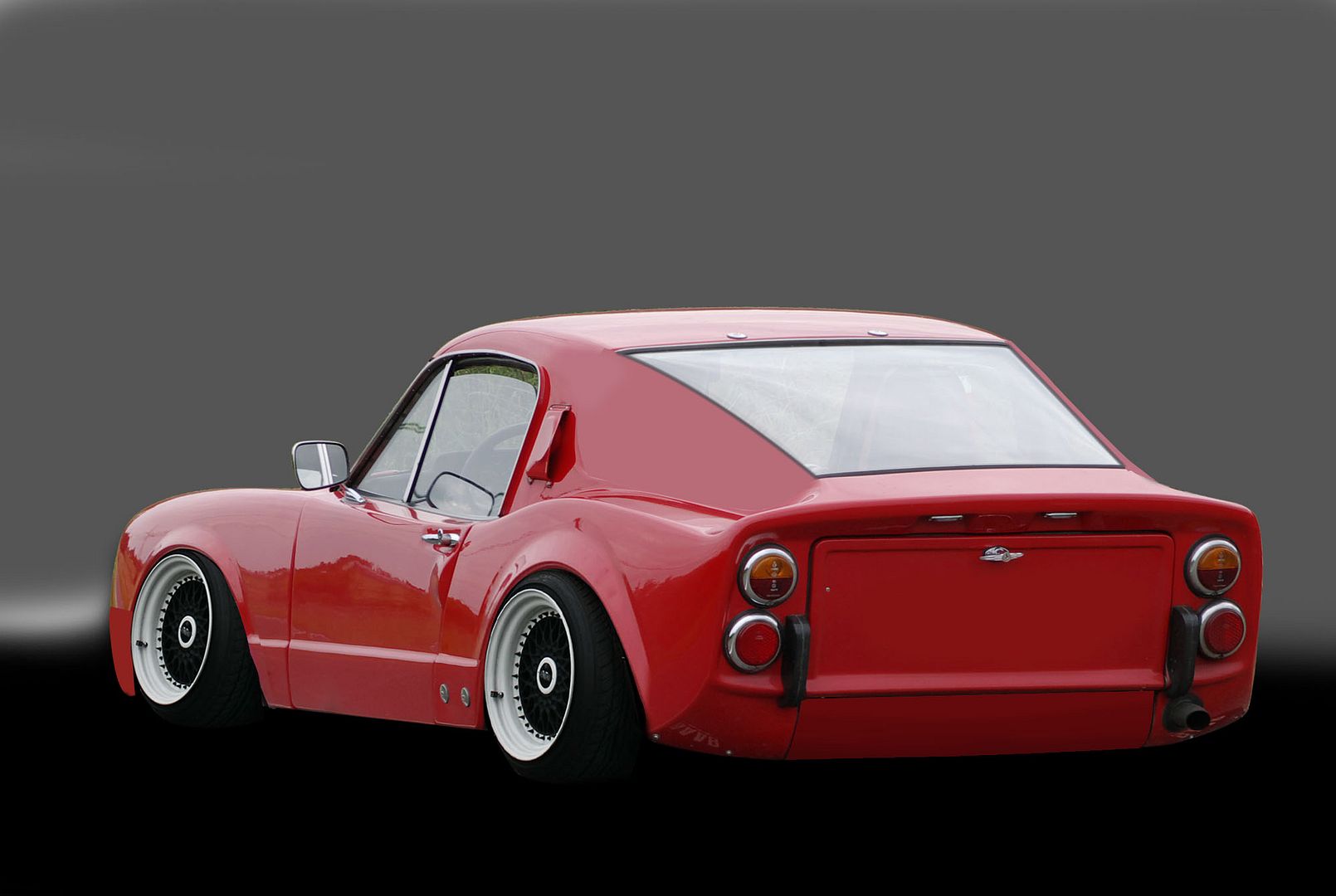 http://i630.photobucket.com/albums/uu21/stonerfuzz/Saab_Sonett_V4_IMGP105_wp-1.jpg