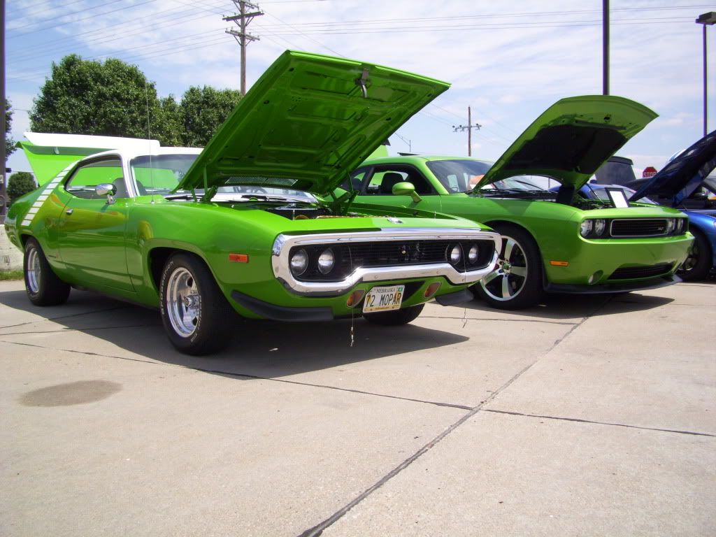 awesome green cars