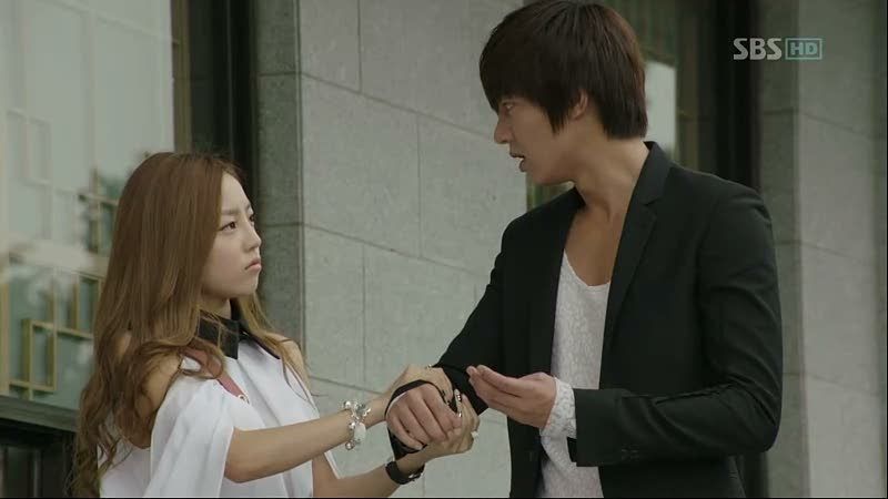 http://i630.photobucket.com/albums/uu26/dramabeans/drama/2011/cityhunter17/hunter17-00048.jpg