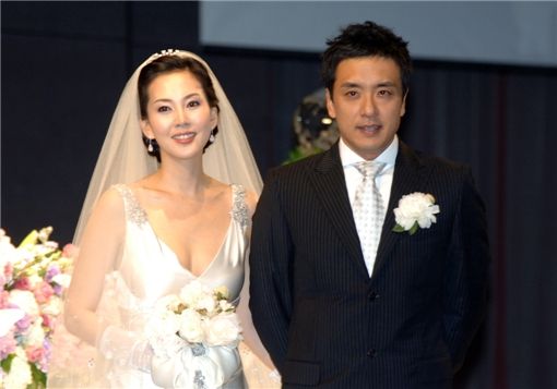 Kim Nam-joo writes about her marriage and home » Dramabeans Korean