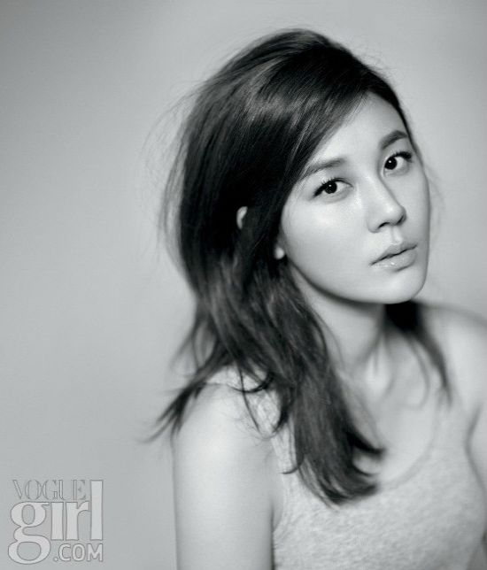 Kim Haneul’s minimalist shoot for Vogue Girl