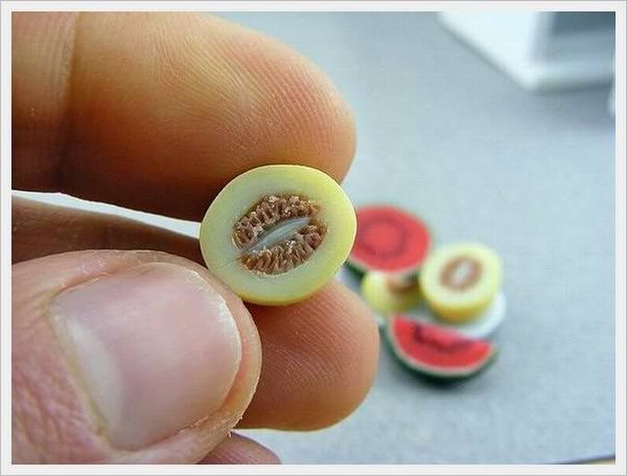 funny pictures of tiny food17