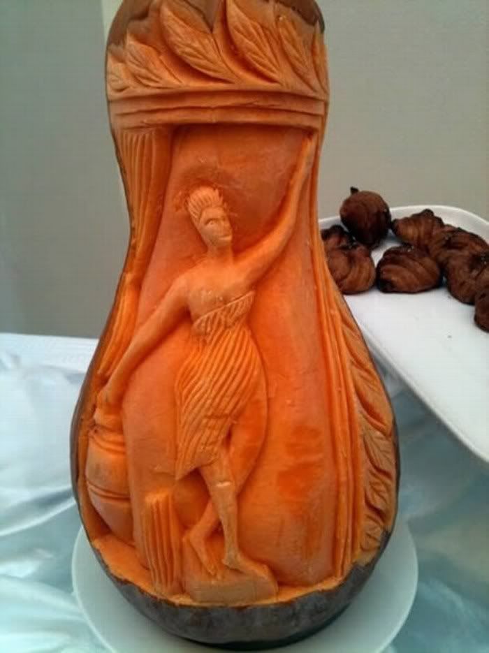 Vegetable Carvings  funny Pictures 5