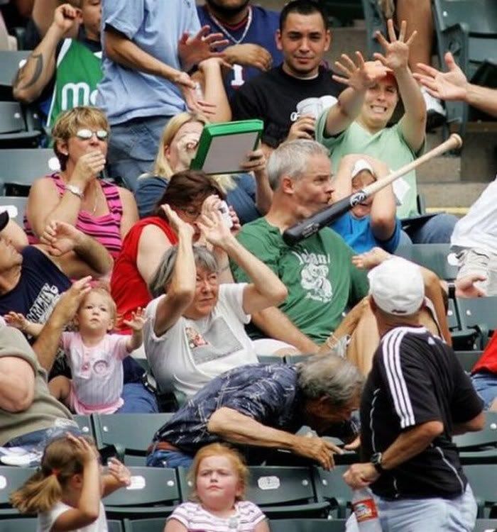 funny baseball game pictures14