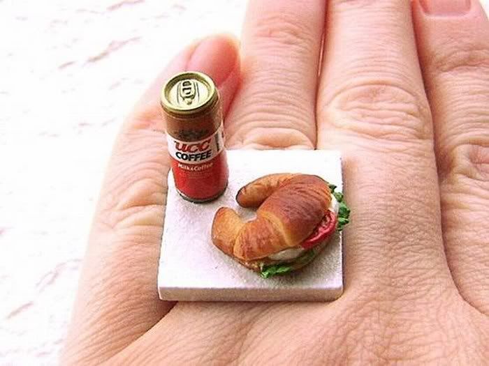 Funny Dishes in Fingers 15