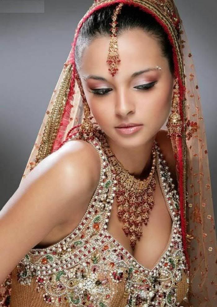 indian bridal makeup photos. Indian Bridal Makeup