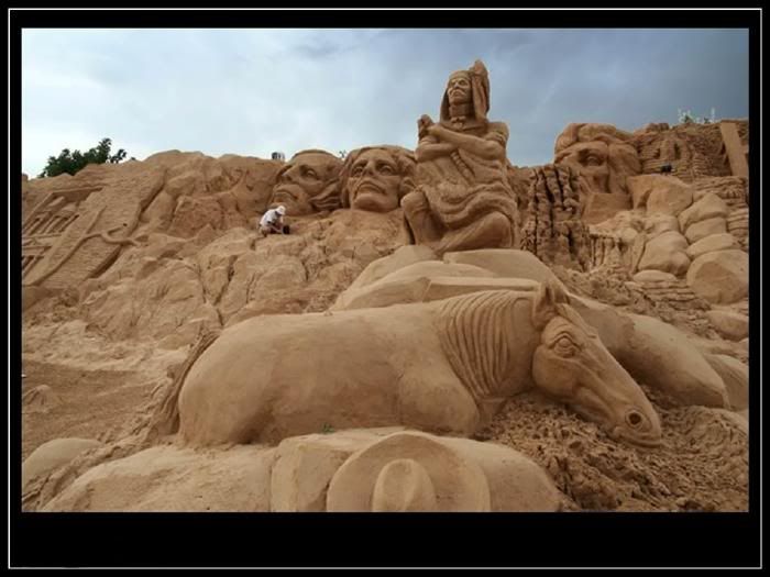 funny sand art 14